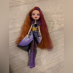 Ever After High Holly O’Hair Spring Unsprung Doll
